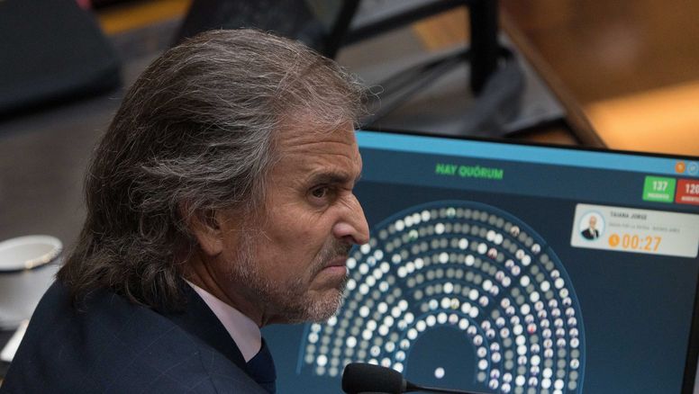 Contrarreloj en Diputados: El oficialismo modifica la reforma laboral para conseguir los votos clave