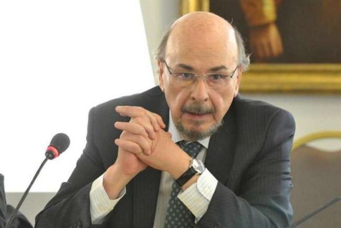 Joaquín Morales Sola no ha terminado su luto por el PRO. Joaquín Morales Sola no ha terminado su luto por el PRO.