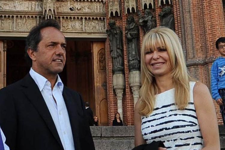 Daniel Scioli y Karina Rabolini. Foto: NA.