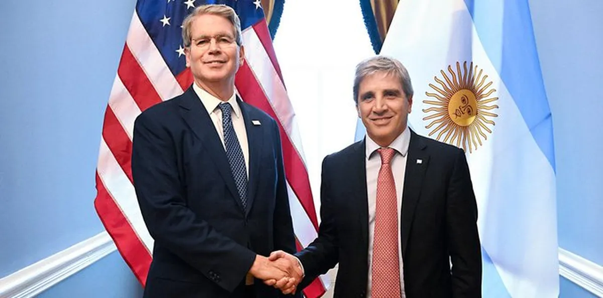 Luis Caputo se reúne con Scott Bessent en Estados Unidos. Washington sigue monitoreando a Argentina Luis Caputo se reúne con Scott Bessent en Estados Unidos. Washington sigue monitoreando a Argentina