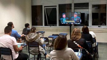 El focus group realizado por Pulsar.UBA durante el debate. El focus group realizado por Pulsar.UBA durante el debate.