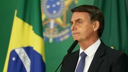 altText(Brasil pide pase sanitario y Bolsonaro espera la derogación)}