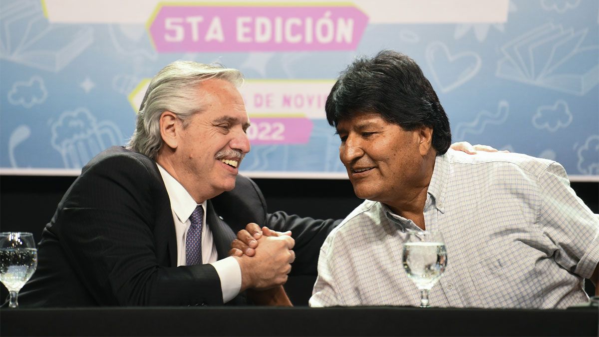 Alberto Fernández con Evo Morales en Santa Fe. El Presidente mandó a defender las PASO.