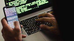 Estafa roba cuentas y luego exige dinero a contactos. Estafa roba cuentas y luego exige dinero a contactos.