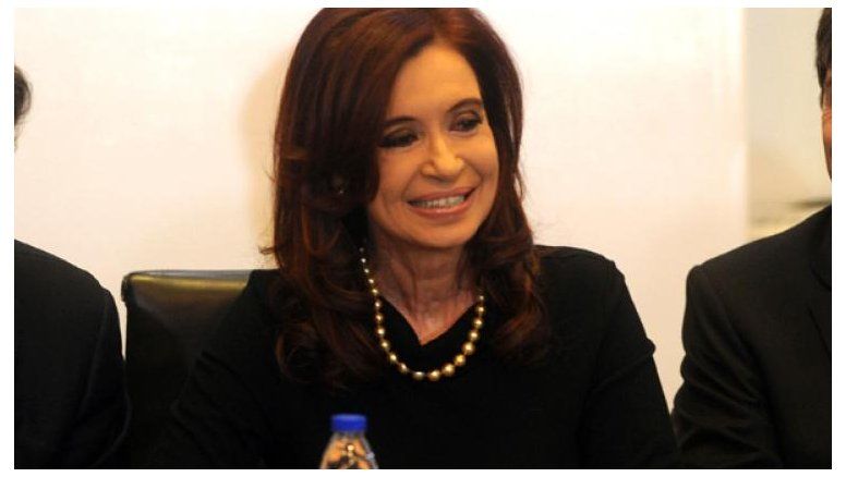 444 preguntas para Abal Medina (h)