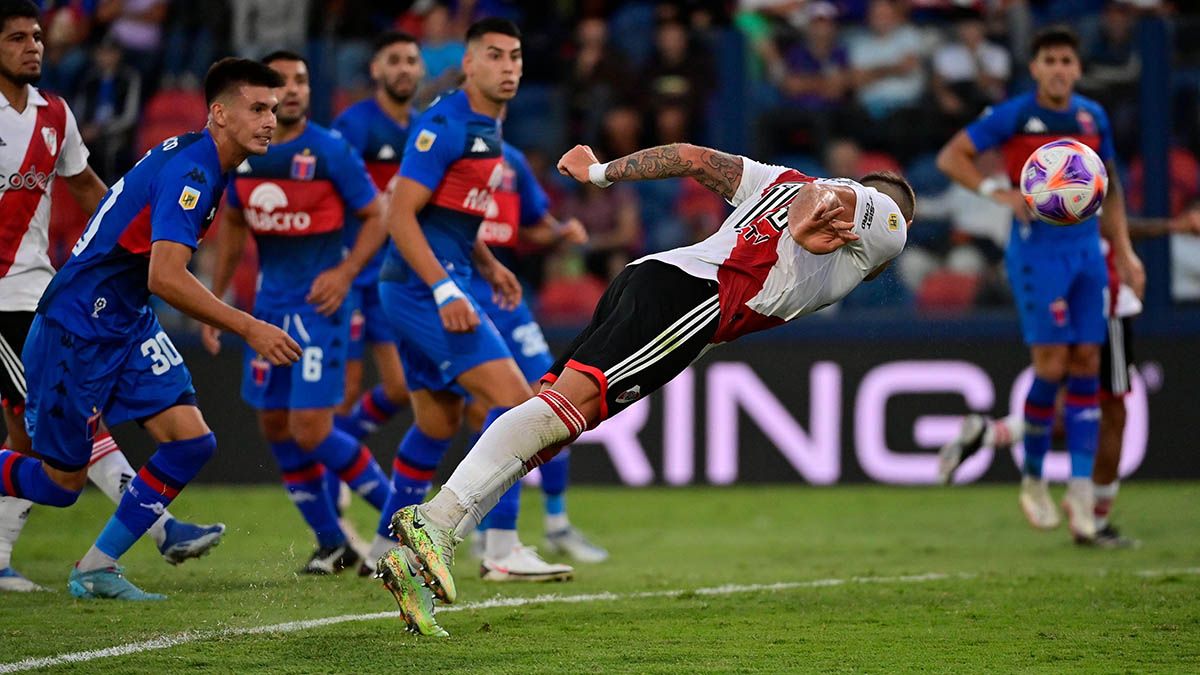 Boca silenció, por ahora, las duras críticas tras golear 3-1 a Platense mientras que Racing, Lanús y Argentinos se despacharon con goleadas y arden la tabla. (Foto: Noticias Argentinas)