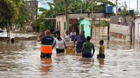 Alerta: Lluvias extremas en Ecuador por El Niño. Alerta: Lluvias extremas en Ecuador por El Niño.