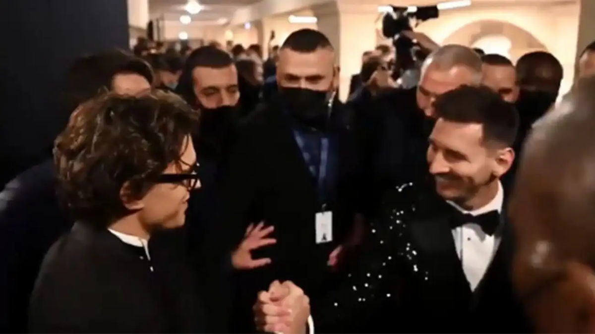 Antes de todo, Tom Holland mostraba su fanatismo por Lionel Messi desde 2021, e incluso le mandó elogios a Julián Álvarez. Foto: X Antes de todo, Tom Holland mostraba su fanatismo por Lionel Messi desde 2021, e incluso le mandó elogios a Julián Álvarez. Foto: X