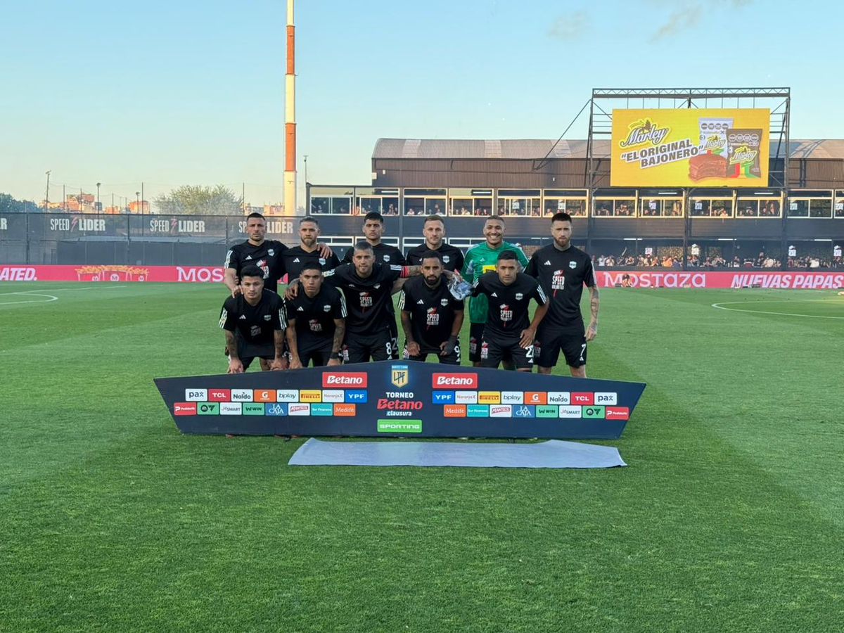 La fortaleza, un día, se quebró La fortaleza, un día, se quebró