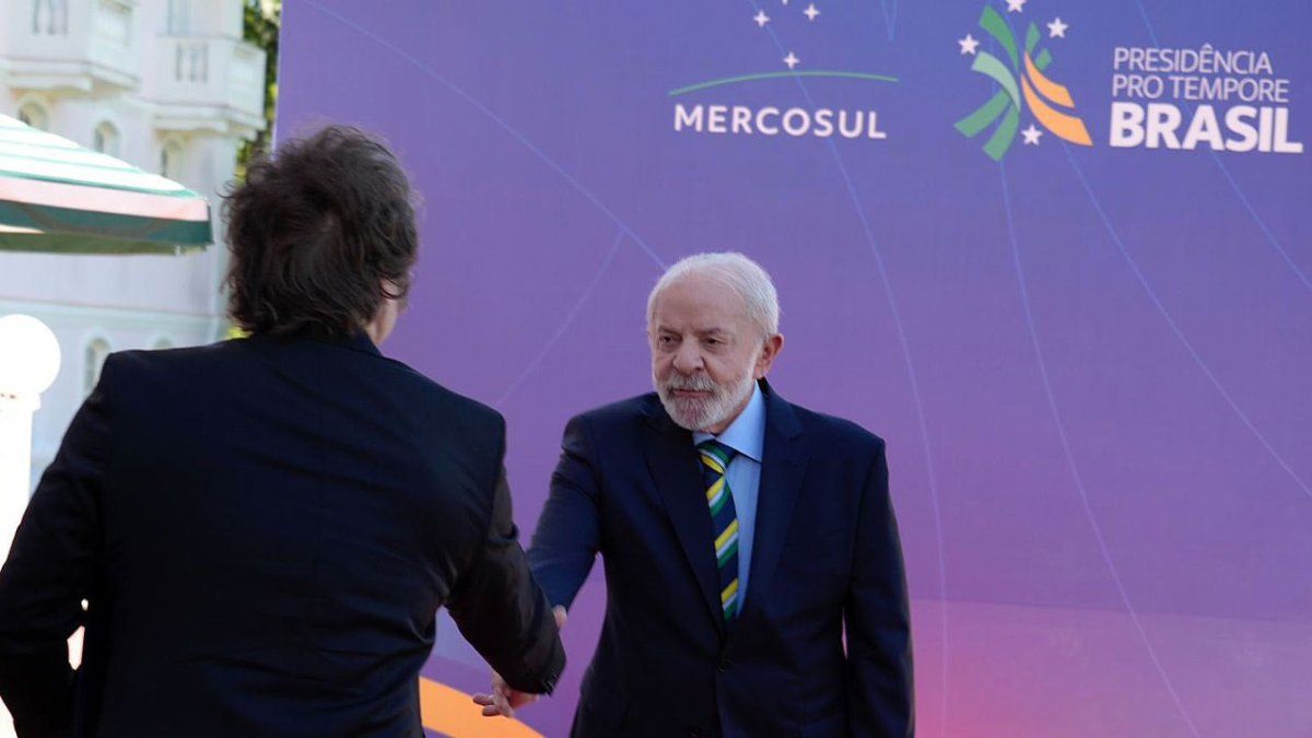 Javier Milei no saludará a Lula da Silva por su triunfo en Brasil, según Adrián Ravier.&nbsp;