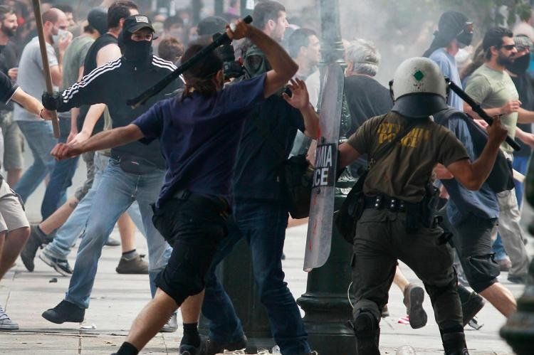 Enfrentamiento entre policías y manifestantes.
