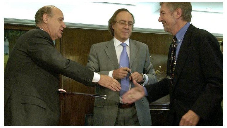 Mientras en NYC esperan el mail, Nielsen advierte: 