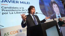 &nbsp;El candidato presidencial Javier Milei ante el Consejo de las Américas, en Buenos Aires.&nbsp;
