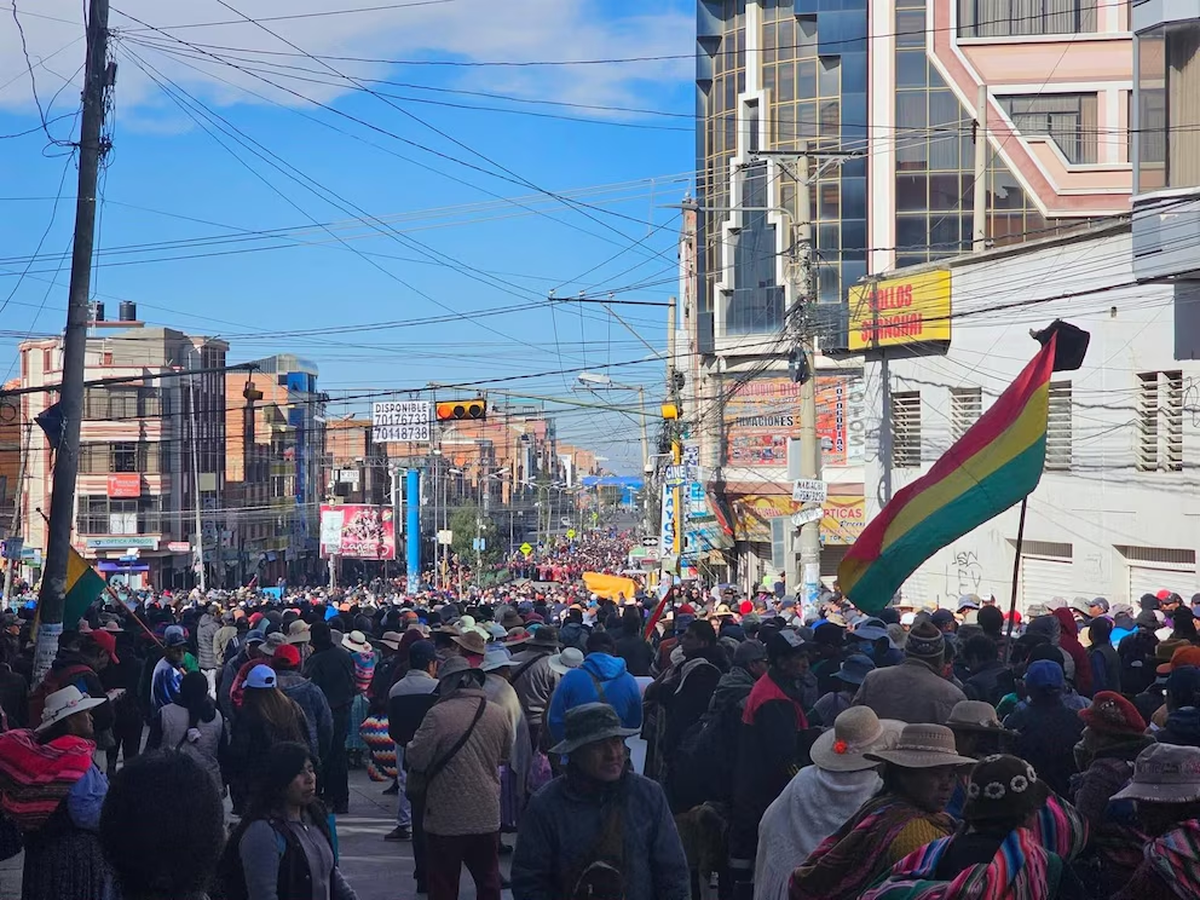 Manifestaciones populares en Bolivia contra Rodrigo Paz. | EFE Manifestaciones populares en Bolivia contra Rodrigo Paz. | EFE