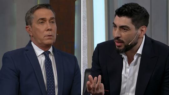 Facundo Moyano y Rodolfo Barili se cruzaron fuerte en vivo. Una repregunta puso tan incómodo al sindicalista que la entrevista se puso picantísima en segundos. Foto: Captura Telefe