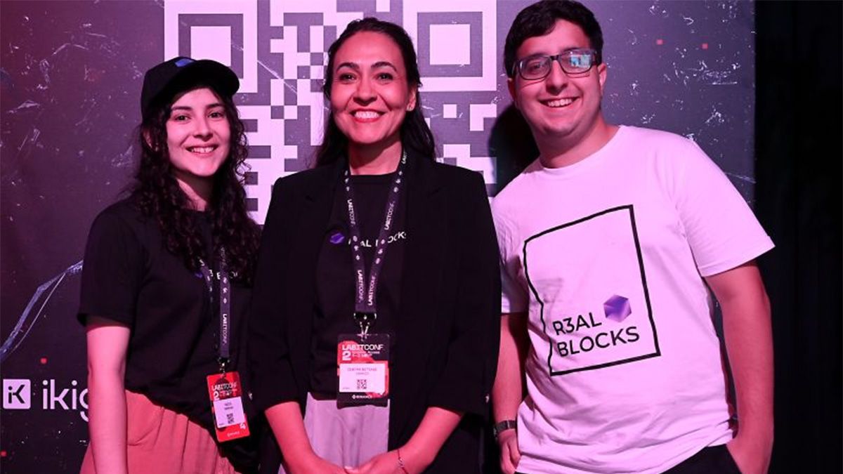 Débora Carrizo, CEO de R3al Blocks, afirmó que la tokenización de activos es como la incomprendida revolución de Internet. Débora Carrizo, CEO de R3al Blocks, afirmó que la tokenización de activos es como la incomprendida revolución de Internet.