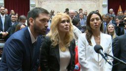 Juran los nuevos diputados, en una sesión que se demoró casi 2 horas por negociaciones.
