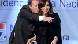 altText(Cristina enfrenta los temibles números de Insaurralde: El 60% no lo votaría)}