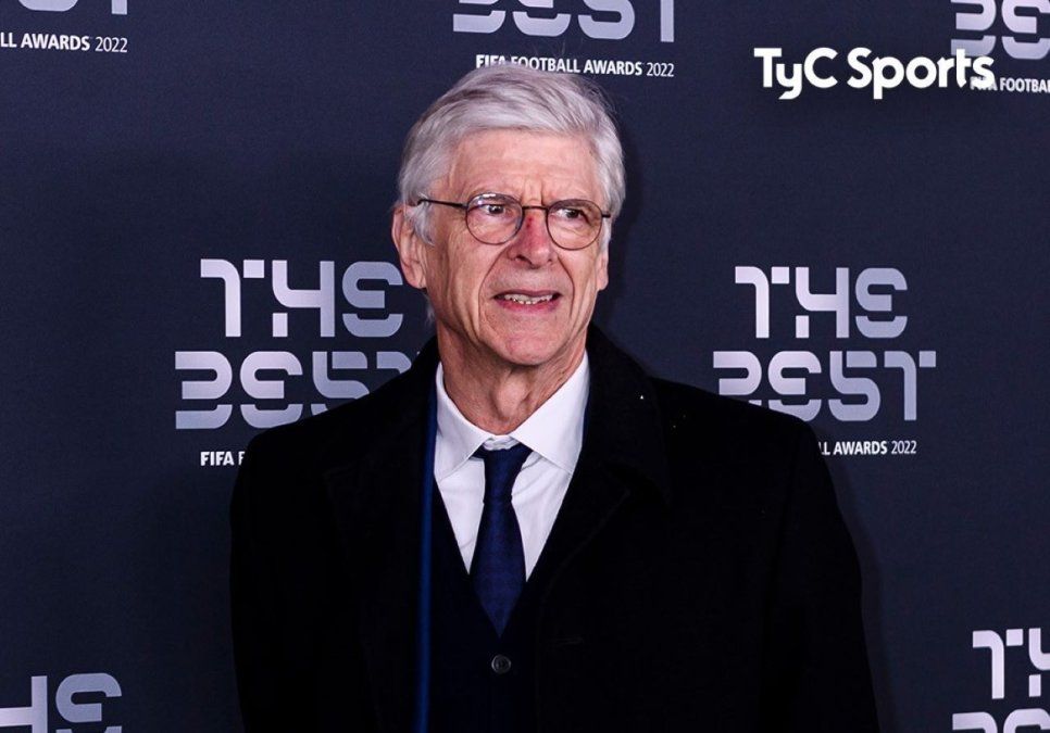 Arsene Wenger consiguió una liga profesional para probar la Ley Wenger del fuera de juego.