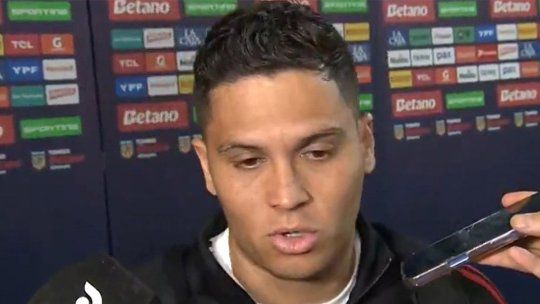 JuanferQuintero defendió al técnico Marcelo Gallardo tras la caída de River a manos deBoca 2-0 en el Superclásico y cruzó fuerte a un periodista. JuanferQuintero defendió al técnico Marcelo Gallardo tras la caída de River a manos deBoca 2-0 en el Superclásico y cruzó fuerte a un periodista.