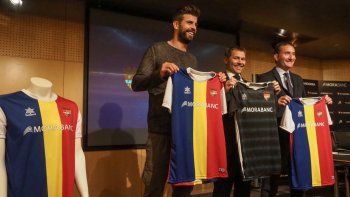 Gerard Piqué, máximo accionista del Andorra, vuelve a quedar bajo la lupa por el conflicto económico del club con Eder Sarabia. Gerard Piqué, máximo accionista del Andorra, vuelve a quedar bajo la lupa por el conflicto económico del club con Eder Sarabia.