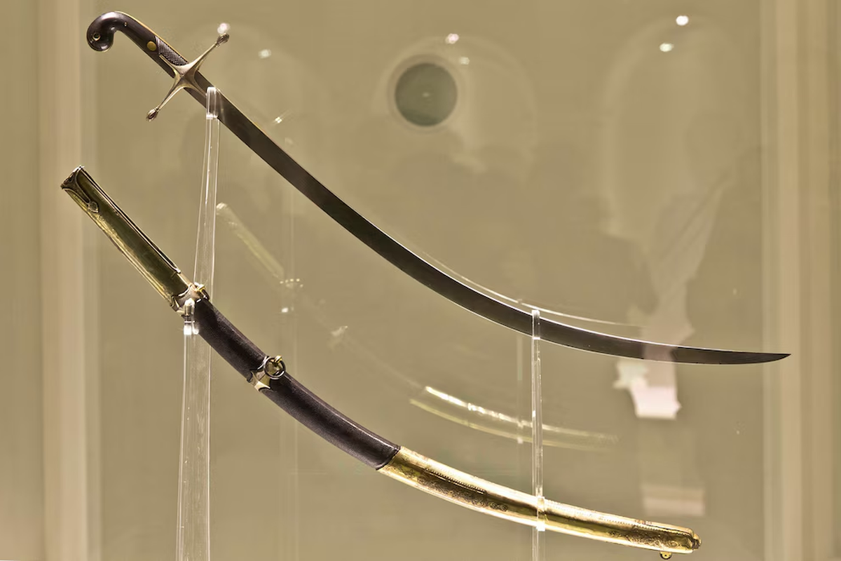 Imagen del sable corvo del General San MArtín que será exhibido en el regimiento de Granaderos Imagen del sable corvo del General San MArtín que será exhibido en el regimiento de Granaderos