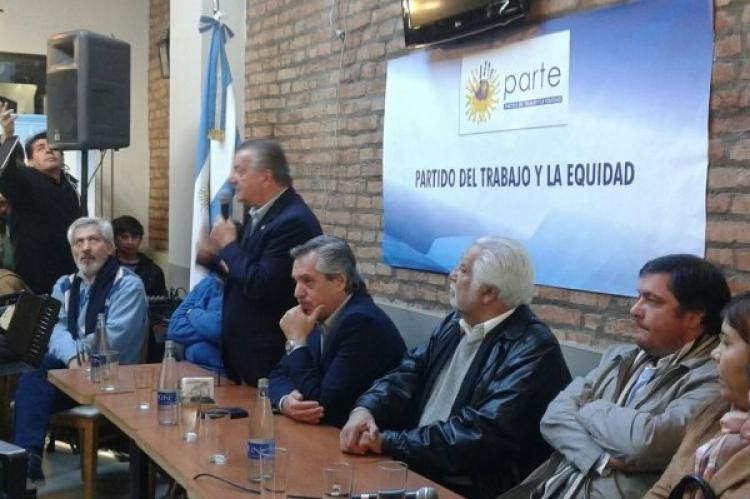 El partido que fundó Alberto Fernández advierte sobre la información falsa del coronavirus.