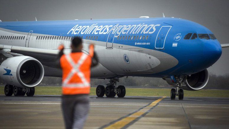 Superávit aeronáutico: Qué espera el Gobierno de Aerolíneas Argentinas, Intercargo y EANA