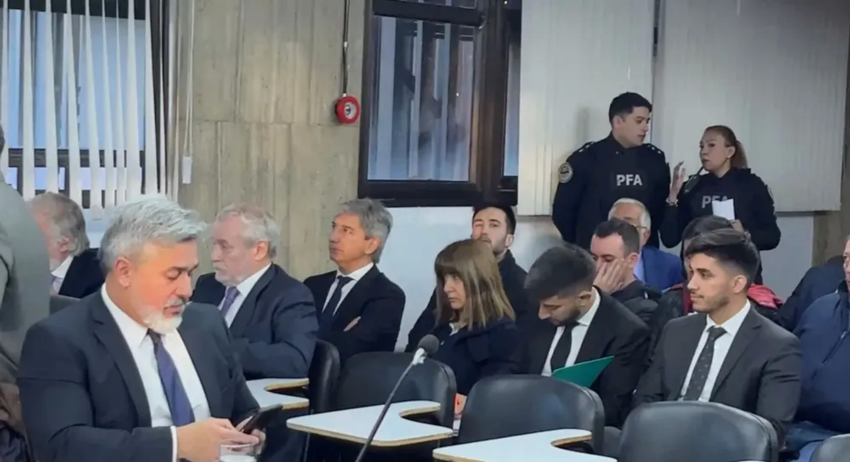 Foto del juicio a Walter Bento y otros. Foto del juicio a Walter Bento y otros.