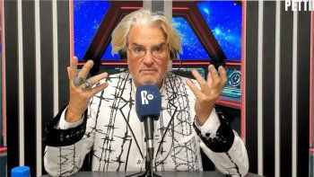 Roberto Pettinato se quiso pasar de vivo y una panelista lo humilló: