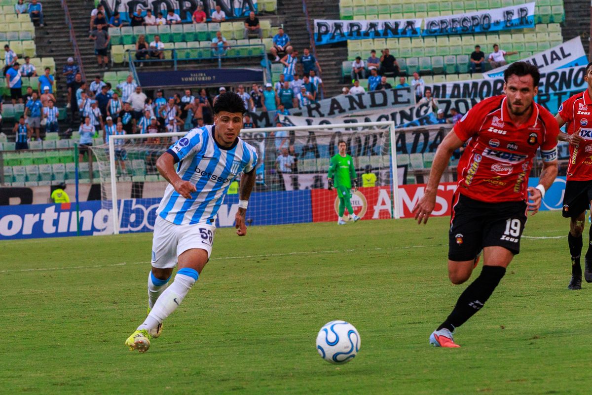Caracas vs. Racing, fecha 3 de la Copa Sudamericana Caracas vs. Racing, fecha 3 de la Copa Sudamericana