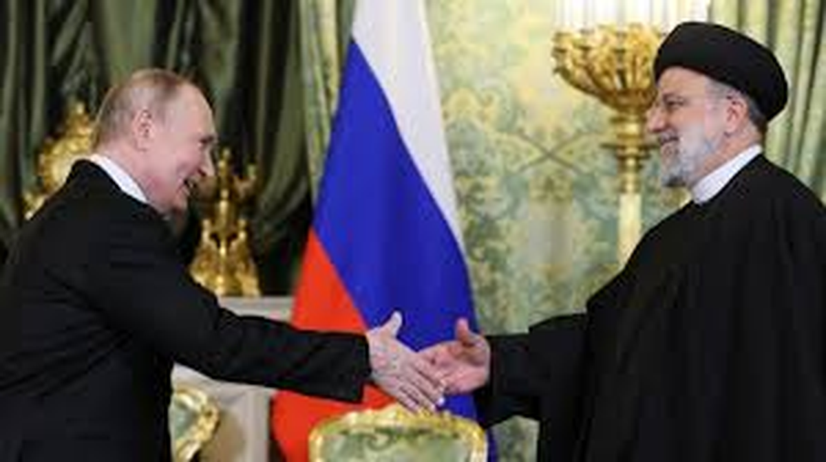 Vladimir Putin con su homólogo de Irán, Ebrahin Arasi