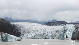 Los glaciares en el foco de Argentina y del mundo: ¿Cuáles son los cambios propuestos a la Ley y qué advierten científicos? / Imagen de Freepik. Los glaciares en el foco de Argentina y del mundo: ¿Cuáles son los cambios propuestos a la Ley y qué advierten científicos? / Imagen de Freepik.