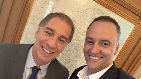 Diego Santilli y Manuel Adorni, los negociadores oficiales de Casa Rosada. Diego Santilli y Manuel Adorni, los negociadores oficiales de Casa Rosada.