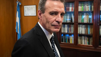 Walter Bento imputado el fiscal Dante Vega (foto), de actuación sospechable. Walter Bento imputado el fiscal Dante Vega (foto), de actuación sospechable.