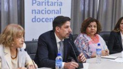 altText(El Gobierno define si se suspenden las clases en todo el país)}
