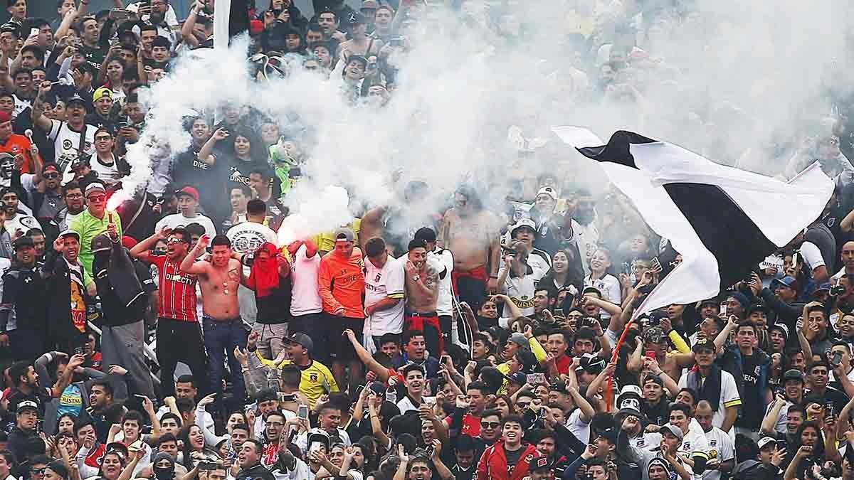 Universidadde Chile quedó en el foco de la polémica tras el escándalo ante Independientey, ahora, por la muerte de un hincha en el clásico ante Colo Colo.