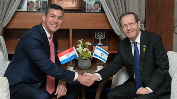 Santigo Peña y su fuerte respaldo a Israel, aislada internacionalmente. Santigo Peña y su fuerte respaldo a Israel, aislada internacionalmente.
