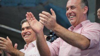 Para afianzar el apoyo de los Gobernadores, Alberto F le dio una embajada al hermano de Capitanich
