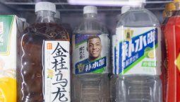 La imagen de Kylian Mbappé en un envase de Bu Shui La, la bebida electrolítica de Dongpeng, una de las marcas chinas que rompieron su acuerdo con el futbolista.