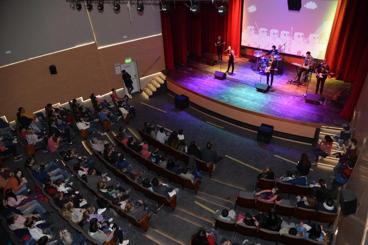 Teatro en Tigre.