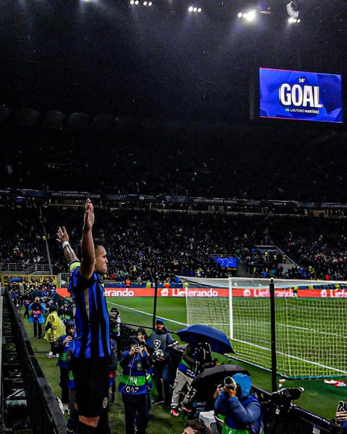 Lautaro Martínez podría ser el argentino número 26 en levantarla. Lautaro Martínez podría ser el argentino número 26 en levantarla.