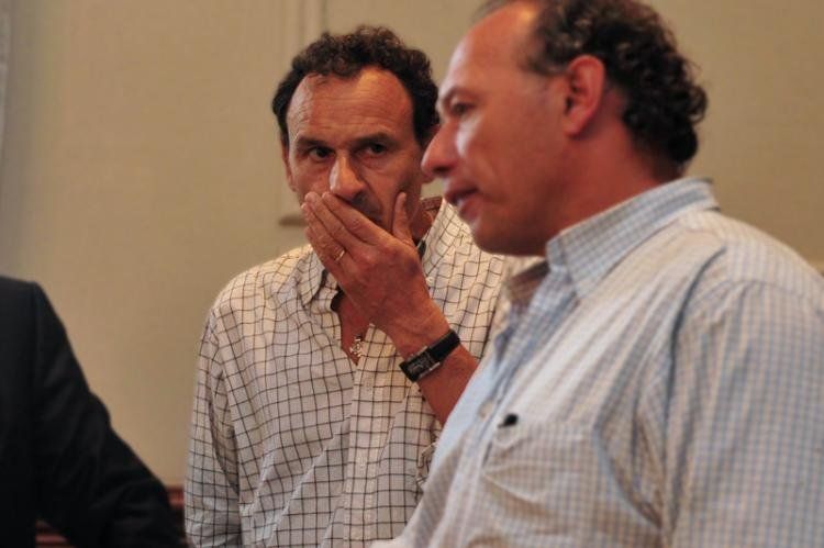 Bruera, detrás del secretario de Seguridad, Sergio Berni. Foto: NA.