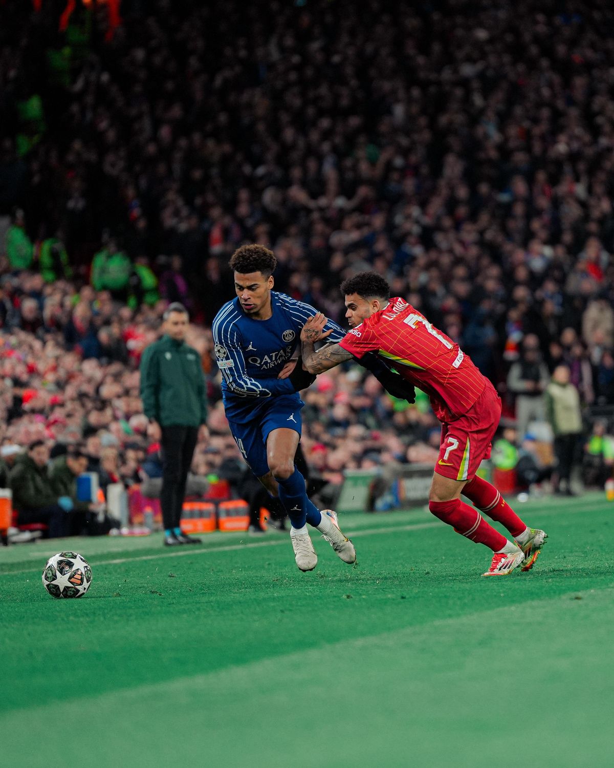 PSG dejó al Liverpool en el camino y avanzó a cuartos de final