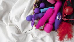 ¿Cómo elegir un juguete sexual? Instrucciones para principiantes.