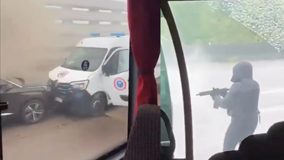 Increíble emboscada en Francia: 3 guardias muertos y fuga de preso