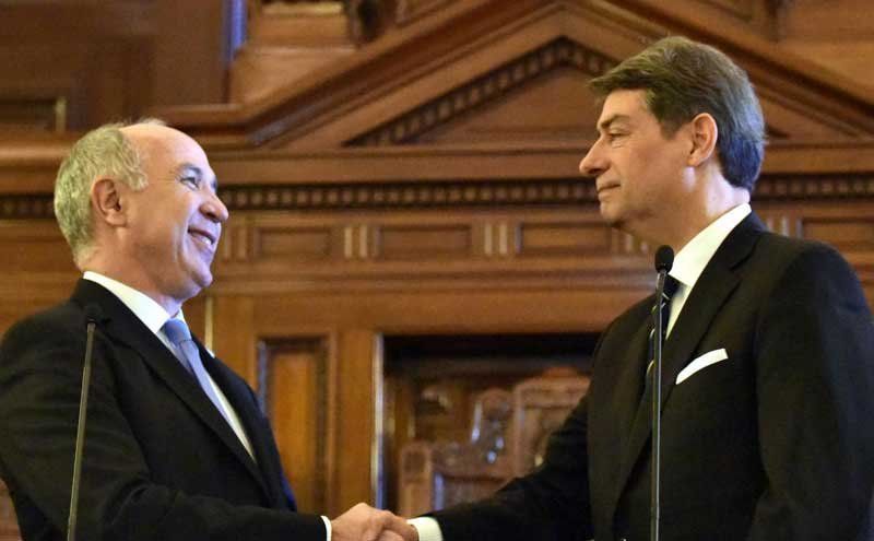 Horacio Rosatti (derecha) y su par Ricardo Lorenzetti, no opinan igual.