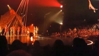 impactantes videos de la fatal caida del acrobata del cirque du solei impactantes videos de la fatal caida del acrobata del cirque du solei