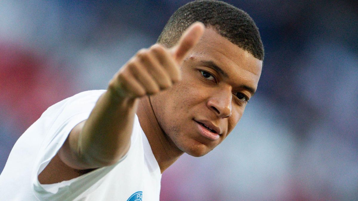 Es una disputa financiera entre el jugador Kylian Mbappé y el club PSG. Pero todo indica que no hay límites en el choque.