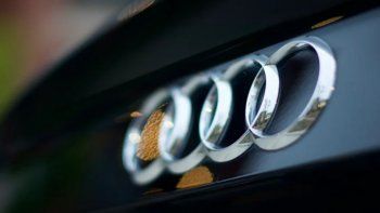 Audi y una última función. Audi y una última función.